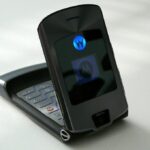 (تصاویر) موتورولا RAZR V3؛ متفاوت‌ترین موبایل زمان خود!