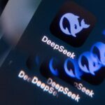 دیپ سیک (DeepSeek) چیست و چرا غرب از آن میترسد؟ دیپ سیک (DeepSeek) چیست و چرا غرب از آن میترسد؟