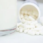 چرا نباید این مکمل را همراه لبنیات مصرف کرد؟