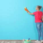 تمیز کردن انواع کاغذ دیواری؛ خانه تکانی اصولی برای نوروز ۱۴۰۴ تمیز کردن انواع کاغذ دیواری؛ خانه تکانی اصولی برای نوروز ۱۴۰۴