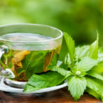 بهترین نوشیدنیها برای درمان نفخ شکم بهترین نوشیدنیها برای درمان نفخ شکم