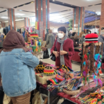 جمعه بازار پروانه کجاست: ارزانترین لباسها برای عید در انتظار شما! جمعه بازار پروانه کجاست: ارزانترین لباسها برای عید در انتظار شما!