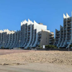 (تصاویر) ساختمان موج؛ مدرنیسم فرانسوی در شهرک اکباتان