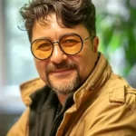 رانندگی امیرحسین صدیق + شغل جدید آقای بازیگر رانندگی امیرحسین صدیق + شغل جدید آقای بازیگر