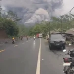 صحنهای باشکوه از فوران آتشفشان سمرو در اندونزی صحنهای باشکوه از فوران آتشفشان سمرو در اندونزی