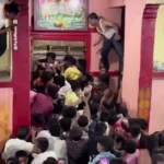 هجوم عجیب هندیها به یک معبد برای برآورده شدن آرزوها هجوم عجیب هندیها به یک معبد برای برآورده شدن آرزوها