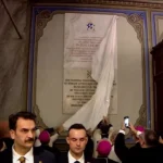 ببینید؛ دردسر پاپ برای رونمایی از لوح یادبود در ترکیه