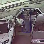 سرقت مزدا ۳ در محدوده درب غربی استادیوم آزادی در عرض کمتر از یک دقیقه + ویدیو سرقت مزدا ۳ در محدوده درب غربی استادیوم آزادی در عرض کمتر از یک دقیقه + ویدیو