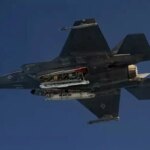 آزمایش موفق جنگنده اف ۳۵ با بمب اتم آزمایش موفق جنگنده اف ۳۵ با بمب اتم