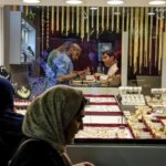 بازار طلا داغ شد؛ حباب سکه آب رفت! بازار طلا داغ شد؛ حباب سکه آب رفت!