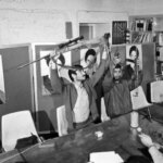 وقتی مسعود کیمیایی از اشغال سفارت پشتیبانی کرد/ فهرست هنرمندان حامی تسخیر