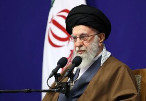 رهبر انقلاب: با همه سختیها و تنگدستیها، نقاط مثبت فراوانی در کشور داریم رهبر انقلاب: با همه سختیها و تنگدستیها، نقاط مثبت فراوانی در کشور داریم