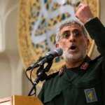 حضور سردار قاآنی در تجمع امروز حجاب در تهران با ظاهری متفاوت