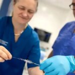 روباتی که از آنسوی اقیانوس مغز انسان را جراحی کرد! روباتی که از آنسوی اقیانوس مغز انسان را جراحی کرد!