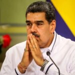 مادورو: هیچ تهدید یا تجاوزی نمی‌تواند مردم ما را بترساند
