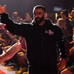 تصویر؛ عکس رهبر انقلاب روی تلفن همراه هادی چوپان