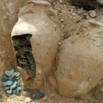 ماجرای کشف گنج ۸۰۰ میلیاردی توسط چوپان مشهدی چیست؟ ماجرای کشف گنج ۸۰۰ میلیاردی توسط چوپان مشهدی چیست؟