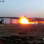 (ویدئو) لحظه اصابت پهپاد انتحاری به میدان گازی در سلیمانیه عراق (ویدئو) لحظه اصابت پهپاد انتحاری به میدان گازی در سلیمانیه عراق