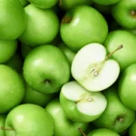 آیا واقعاً خوردن یک عدد سیب در روز میتواند ما را از مراجعه به دکتر بینیاز کند؟ آیا واقعاً خوردن یک عدد سیب در روز میتواند ما را از مراجعه به دکتر بینیاز کند؟