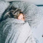 ۵ پدیده‌ای که هرگز در خواب نمی‌بینیم و دلایل علمی آن؛ از تلفن همراه تا چهره خود در آینه