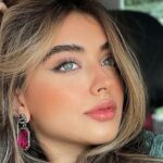 بیوگرافی کیمیا حسینی؛ مدل و بیوتی بلاگر ایرانی که پنجاهمین زن زیبای ۲۰۲۵ شد