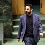 ثابتی زیر تیغ انتقادها، از سردار سلیمانی خرج می کنید و به سیره اخلاقی او بیتوجهید ثابتی زیر تیغ انتقادها، از سردار سلیمانی خرج می کنید و به سیره اخلاقی او بیتوجهید