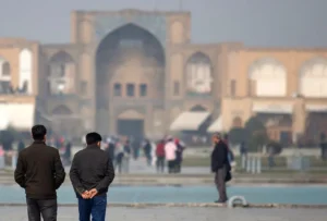 فشار آلودگی هوا بر گلوی اصفهان/ چرا این بحران هرسال پیچیدهتر میشود؟ فشار آلودگی هوا بر گلوی اصفهان/ چرا این بحران هرسال پیچیدهتر میشود؟