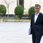 خبرگزاری فارس: ۵ گزینه به جای فرزین معرفی شدند