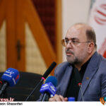 اگر میخواهیم کودک خلاق داشته باشیم باید ابزار شناختش را تقویت کنیم که بتواند به سناریوهای ذهنیاش شکل دهد و به سمت چیدمان تخیلی پیش برود اگر میخواهیم کودک خلاق داشته باشیم باید ابزار شناختش را تقویت کنیم که بتواند به سناریوهای ذهنیاش شکل دهد و به سمت چیدمان تخیلی پیش برود