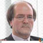 «هنرمند» دوست دارد «دیده» شود/ باید شرایط «دیده شدن» آنها را فراهم کنیم/ این «دیده شدن» باعث می شود آنها جرات پیدا کنند تا در «دنیای هنر» دست به تجربه و خلق بزنند