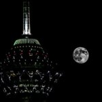 طلوع سومین اَبَرماه سال در آسمانی که آلایندهها سایه افکندهاند طلوع سومین اَبَرماه سال در آسمانی که آلایندهها سایه افکندهاند