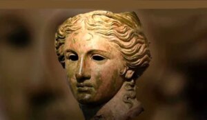 اساطیر ایران؛ آناهیتا، ایزد آبهای جهان اساطیر ایران؛ آناهیتا، ایزد آبهای جهان