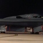 بمبافکن B-2 پس از تعمیرات چندمیلیوندلاری به آسمان بازگشت بمبافکن B-2 پس از تعمیرات چندمیلیوندلاری به آسمان بازگشت
