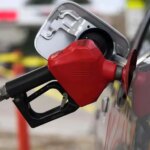 بنزین ۵ هزارتومانی به تعویق افتاد