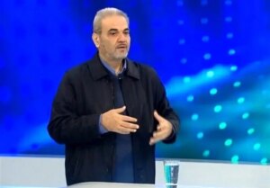 نظریه ماتریالیستها را ول کن، جواد خیابانی را بچسب! نظریه ماتریالیستها را ول کن، جواد خیابانی را بچسب!