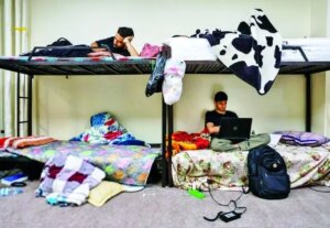 چالش «کفخوابی» در خوابگاه اولین دانشگاه صنعتیکشور چالش «کفخوابی» در خوابگاه اولین دانشگاه صنعتیکشور