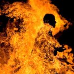 جزئیات خودسوزی یک مرد مقابل دادگستری کرج