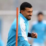 تصویر؛ رامین و ساپینتو خندهکنان در آغوش یکدیگر / استقلال آرام شد! تصویر؛ رامین و ساپینتو خندهکنان در آغوش یکدیگر / استقلال آرام شد!