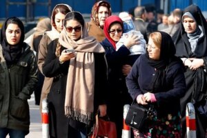 روایت جامعهشناختی از بحران زنانه امروز/ حمایت که نباشد خانواده میریزد روایت جامعهشناختی از بحران زنانه امروز/ حمایت که نباشد خانواده میریزد