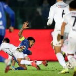 علیرضا فغانی پنالتی استقلال را رد کرد! علیرضا فغانی پنالتی استقلال را رد کرد!