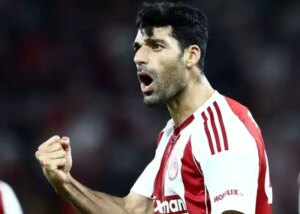 طارمی در ترکیب اصلی المپیاکوس مقابل اوفیکرت طارمی در ترکیب اصلی المپیاکوس مقابل اوفیکرت