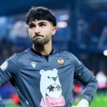 تصویر؛  تهران‌گردی عابدزاده و خواهرش در تعطیلات