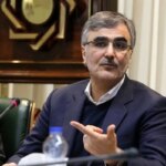 ابقای فرزین به عنوان رییس بانک مرکزی تکذیب شد