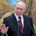 پوتین: ایجاد منطقه امنیتی در مرز اوکراین طبق برنامه پیش میرود پوتین: ایجاد منطقه امنیتی در مرز اوکراین طبق برنامه پیش میرود