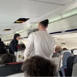 وضعیت عجیب یک هواپیما در پرواز کیش؛ از سقف شکافته شده تا دسته صندلی خراب