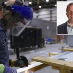 پاداش شش‌رقمی برای ۵۰۰ کارگر! مدیرعاملی که فروش شرکت را مشروط به سهم کارکنان کرد