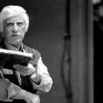 حمله تند روزنامه کیهان به سوابق بهرام بیضایی؛ از عضویت در ساواک تا ارتباط با دفتر فرح