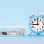 بهترین زمان مصرف داروهای مختلف؛ قبل، همراه یا بعد از غذا؟ بهترین زمان مصرف داروهای مختلف؛ قبل، همراه یا بعد از غذا؟