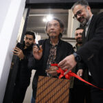 نمایشگاه کارتون و پوستر «ترور آنلاین» توسط کاریکاتوریست اندونزیایی «جیتت کاستانا» افتتاح شد