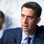 سناتور آمریکایی: دولت آینده ونزوئلا نباید با ایران ارتباط داشته باشد!